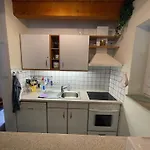 Haus Tillmann Mit Hund In Hooksiel שיליג