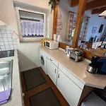 Haus Tillmann Mit Hund In Hooksiel